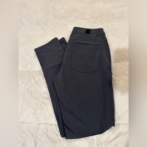 Vuori men’s meta pants bundle